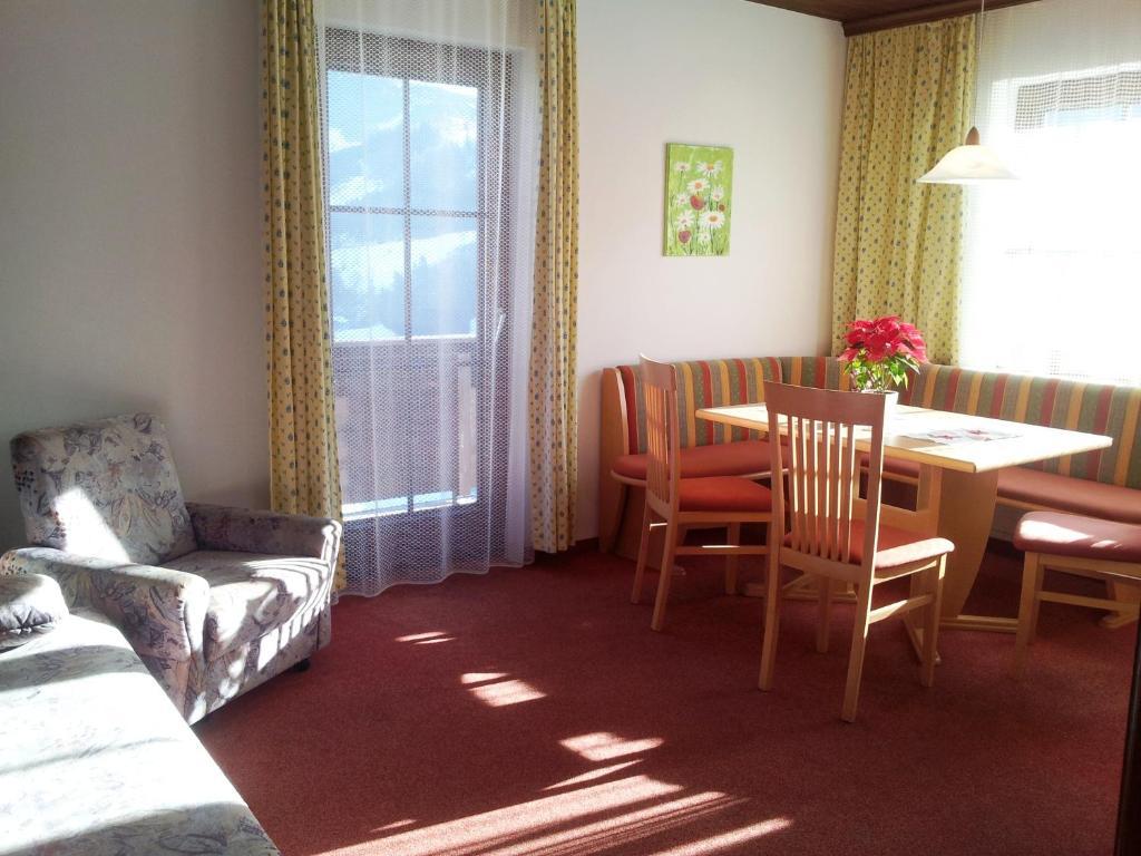 Huberhof Apartment Schladming Room photo